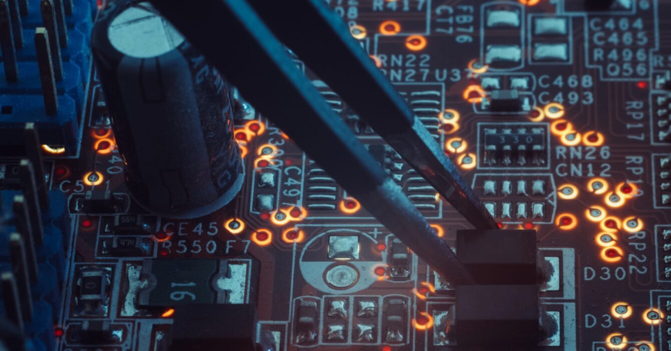 leak-testing-electronics-modules